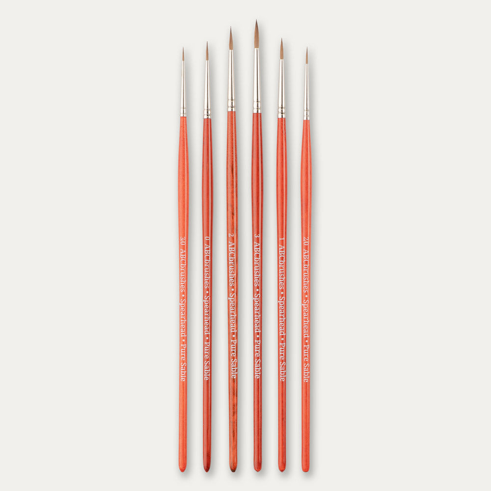 ABC Brushes Spearhead paint brush set on a white background.