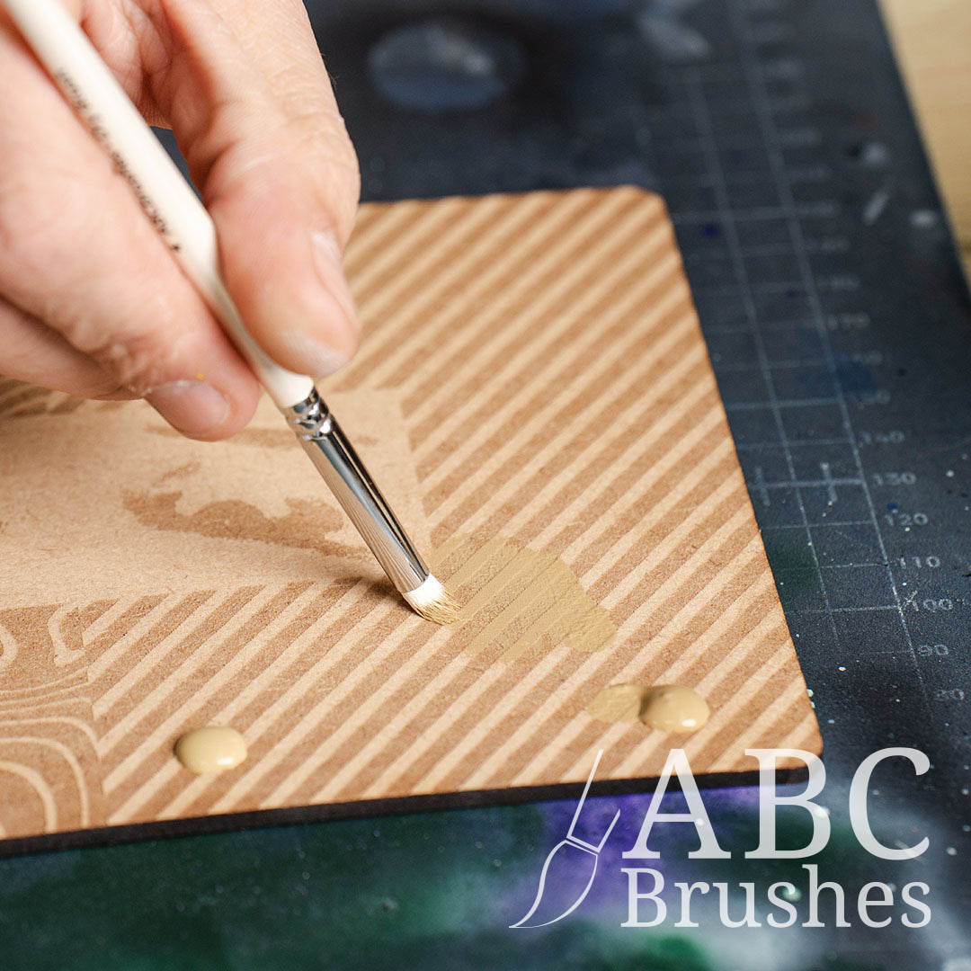 Using a dry brush board with a ABC Brushes Dry Brush.