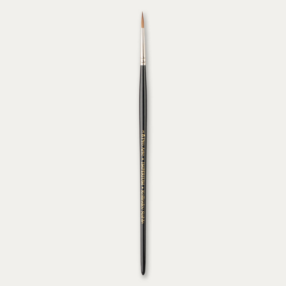 Size 3 Pro Arte Imperium paint brush on a white background. 